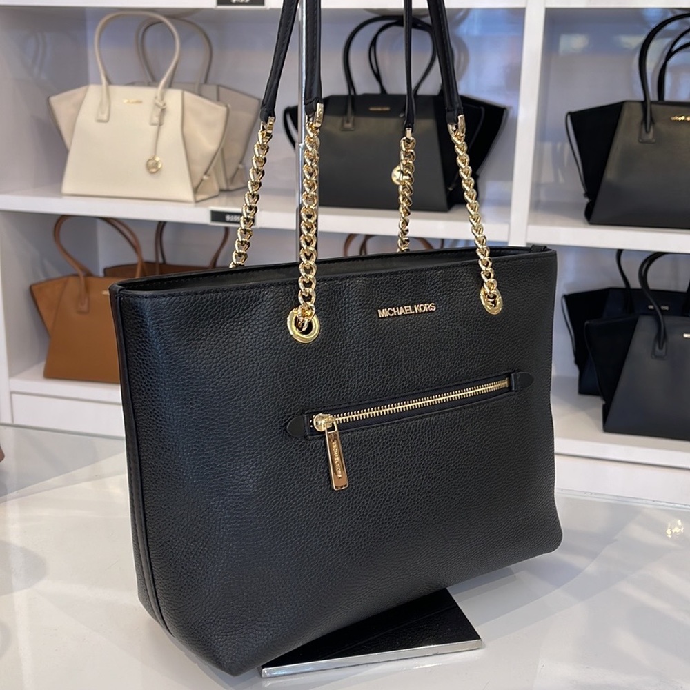 MICHAEL KORS
Jet Set Medium Front Zip Pebbled Leather Chain Tote Bag
Black - Picture 16 of 16